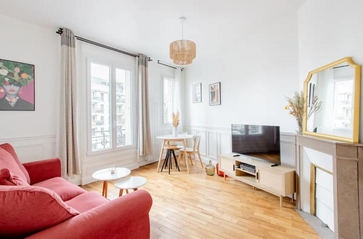 Charmant Appartement Cosy A Suresnes Bagian luar foto